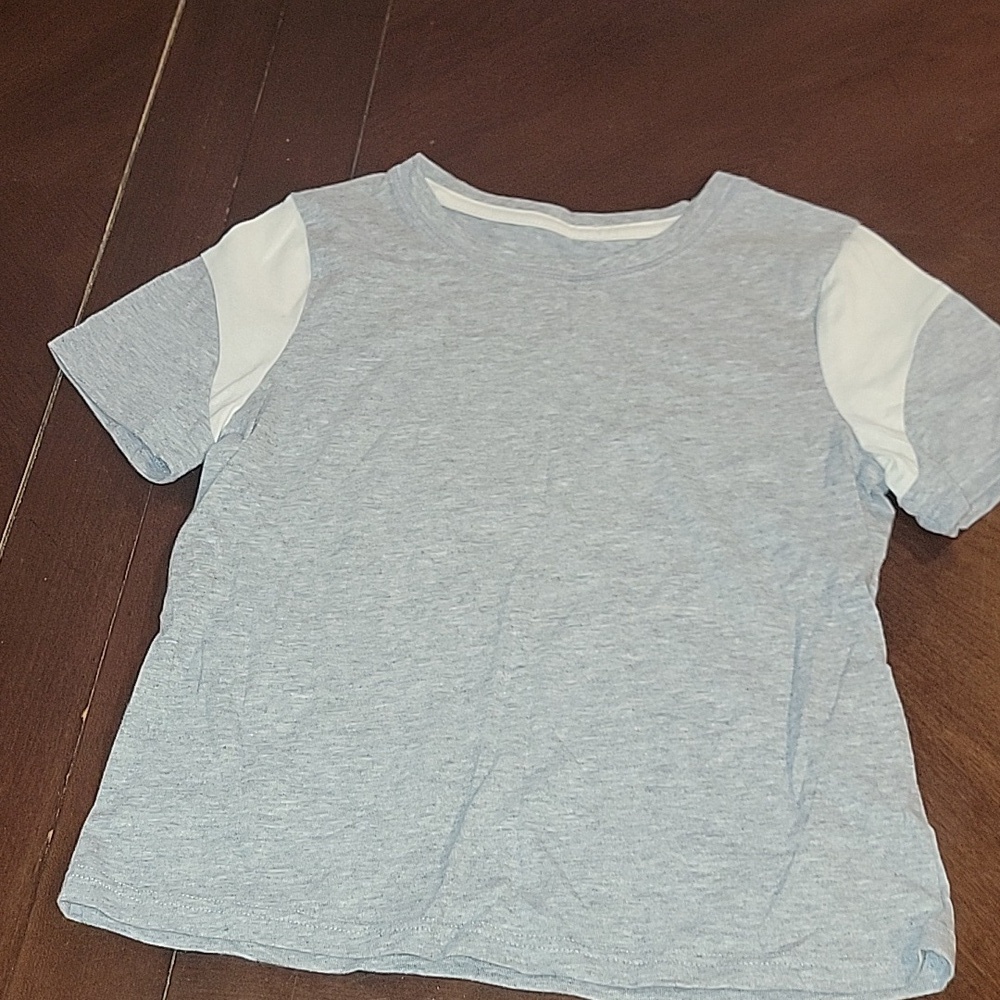 (J14) SO size M (8) gray and white